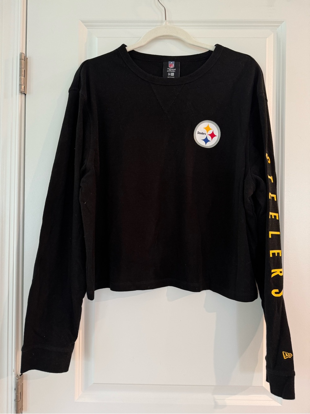 New Era Women's Pittsburgh Steelers Black Long-Sleeve Tee